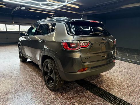 Used 2019 Jeep Compass Latitude image 5