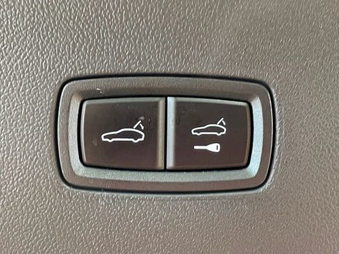 Used 2024 Porsche Cayenne Turbo AWD/4WD image 26