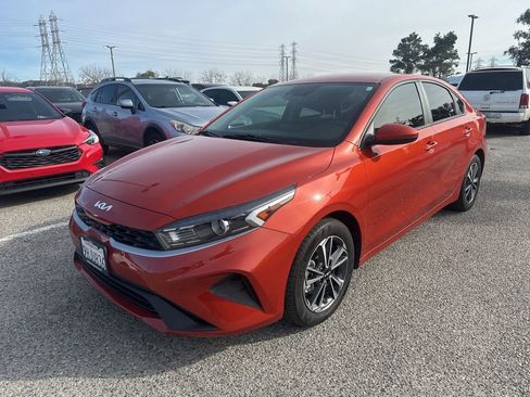 Used 2023 Kia Forte LXS image 6