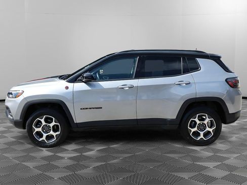Used 2022 Jeep Compass Trailhawk w/ Trailhawk Elite Group AWD/4WD image 3