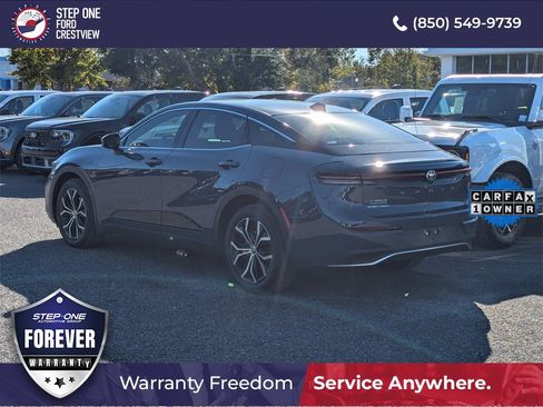 Used 2025 Toyota Crown XLE image 7