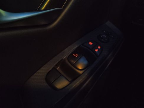 Used 2025 Nissan Sentra SV w/ All-Weather Package FWD image 27