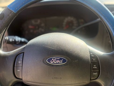 Used 2005 Ford F250 XLT image 42