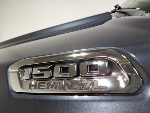 Certified 2019 RAM 1500 Big Horn image 34