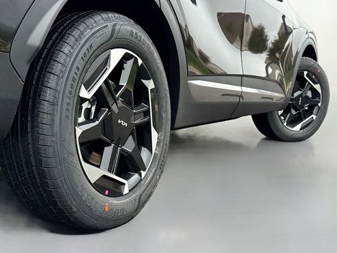 New 2026 Kia Sportage S image 13