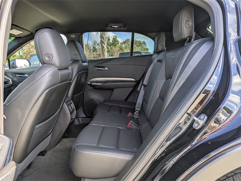 Used 2024 Cadillac XT4 Premium Luxury image 15