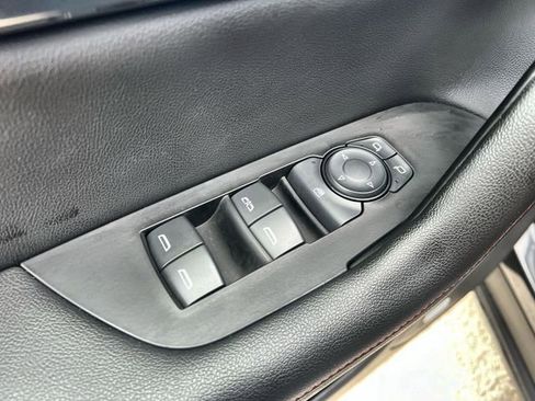 Used 2021 Chevrolet Blazer RS w/ Enhanced Convenience Package image 22