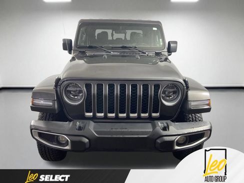 Used 2022 Jeep Gladiator Overland w/ Popular Equipment Package AWD/4WD image 10