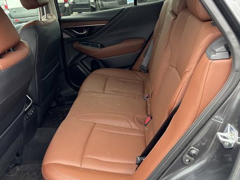 Used 2022 Subaru Outback Touring image 12