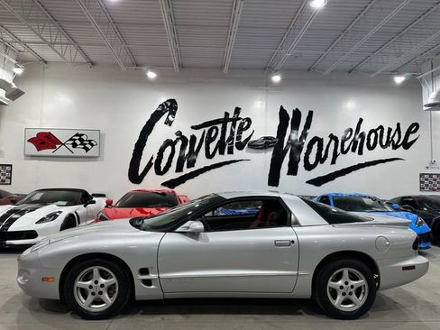 Used 2002 Pontiac Firebird Formula w/ Opt Pkg image 2