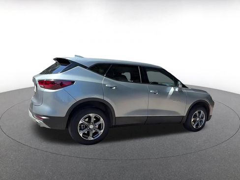 Used 2025 Chevrolet Blazer LT FWD image 12