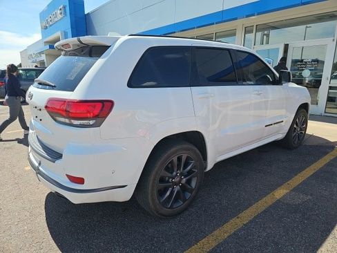 Used 2018 Jeep Grand Cherokee High Altitude image 3