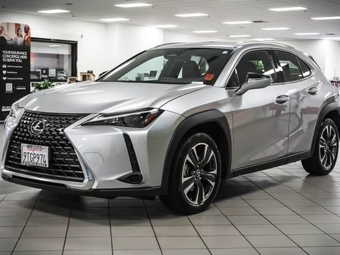 Used 2025 Lexus UX 300h FWD image 3