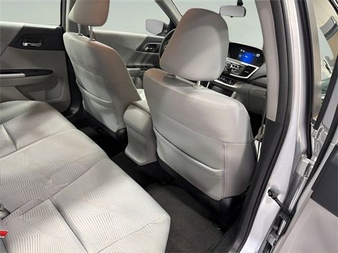 Used 2014 Honda Accord LX image 30