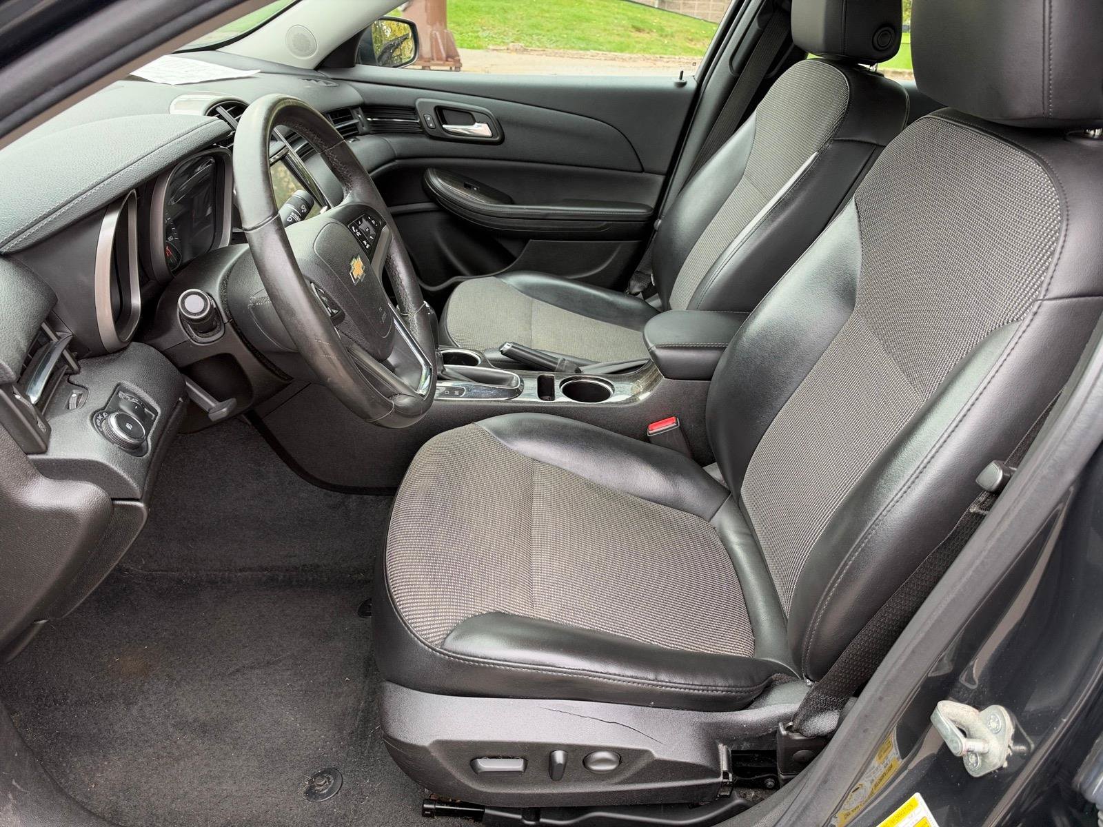 Used 2015 Chevrolet Malibu LT FWD image 6