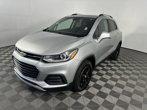Used 2019 Chevrolet Trax LT w/ LT Convenience Package AWD/4WD image 10