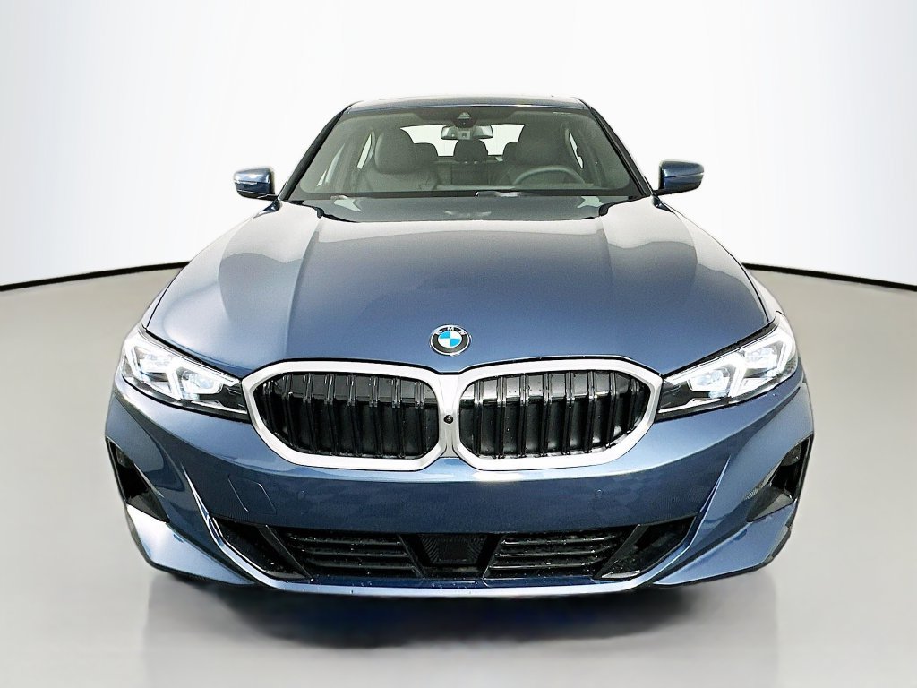 Used 2026 BMW 330i Sedan w/ Premium Package RWD image 2