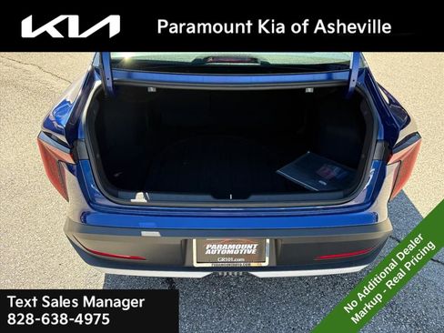 New 2025 Kia K4 LXS image 29