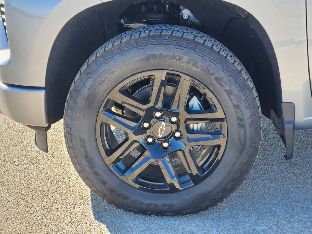 New 2026 Chevrolet Silverado 1500 RST AWD/4WD image 7