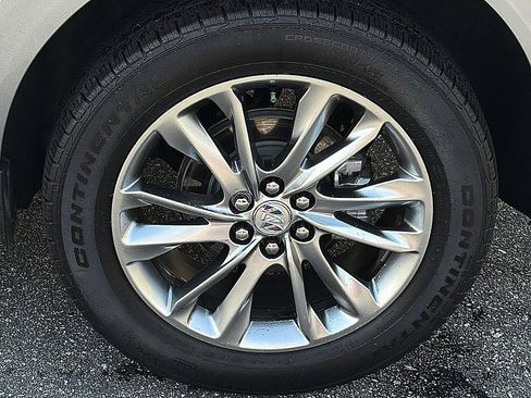 Used 2024 Buick Enclave Avenir w/ Avenir Technology Package FWD image 6