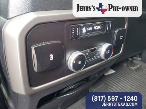 Used 2020 Ford Expedition XLT w/ Equipment Group 202A image 6