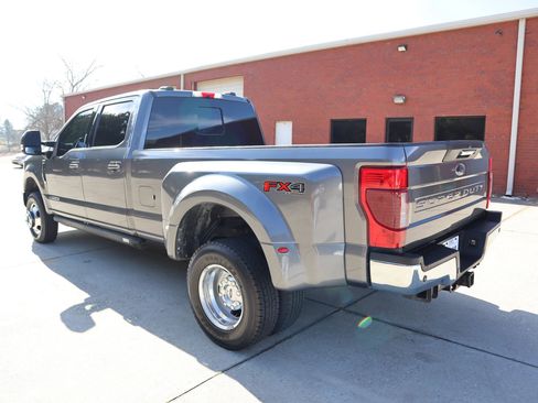 Used 2021 Ford F350 Lariat w/ Lariat Value Package image 3