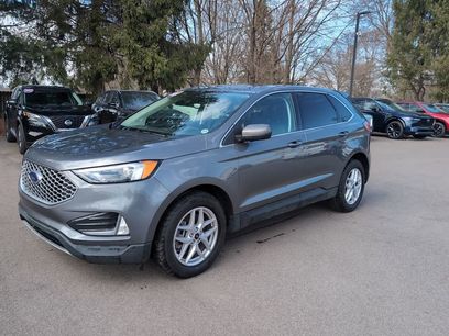 Used 2024 Ford Edge SEL w/ Convenience Package