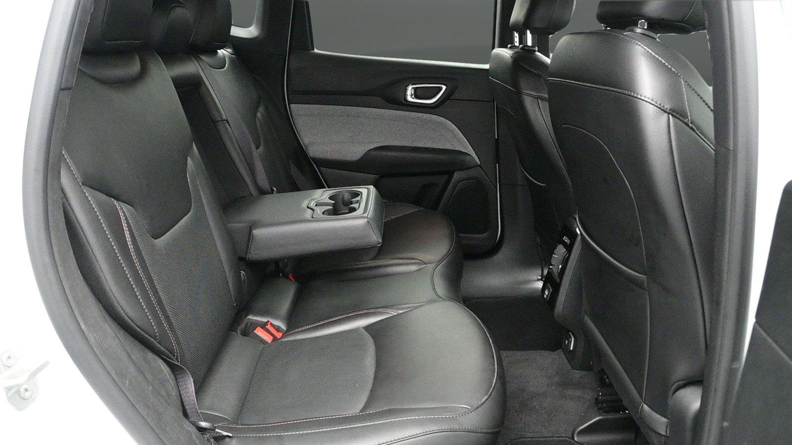 Used 2023 Jeep Compass Latitude AWD/4WD image 21