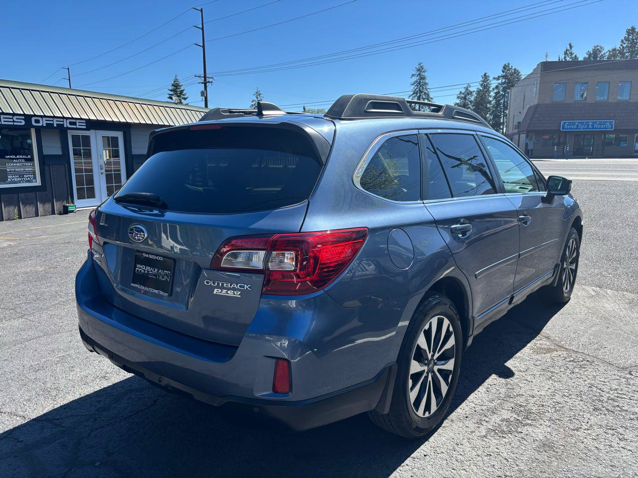 Used 2017 Subaru Outback 2.5i Limited AWD/4WD image 5