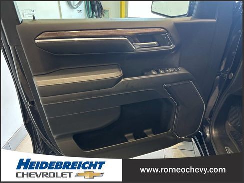 Used 2024 Chevrolet Silverado 1500 LT AWD/4WD image 9