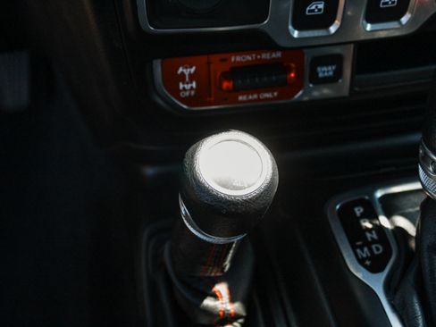 Used 2020 Jeep Wrangler Rubicon AWD/4WD image 19