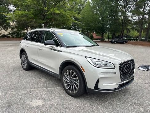 Used 2023 Lincoln Corsair Reserve FWD image 6
