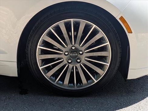 Used 2013 Lincoln MKZ FWD image 7