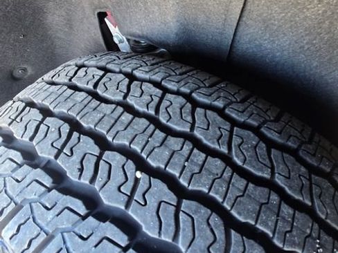 Used 2025 Chevrolet Traverse Z71 w/ Enhanced Driving Package image 11