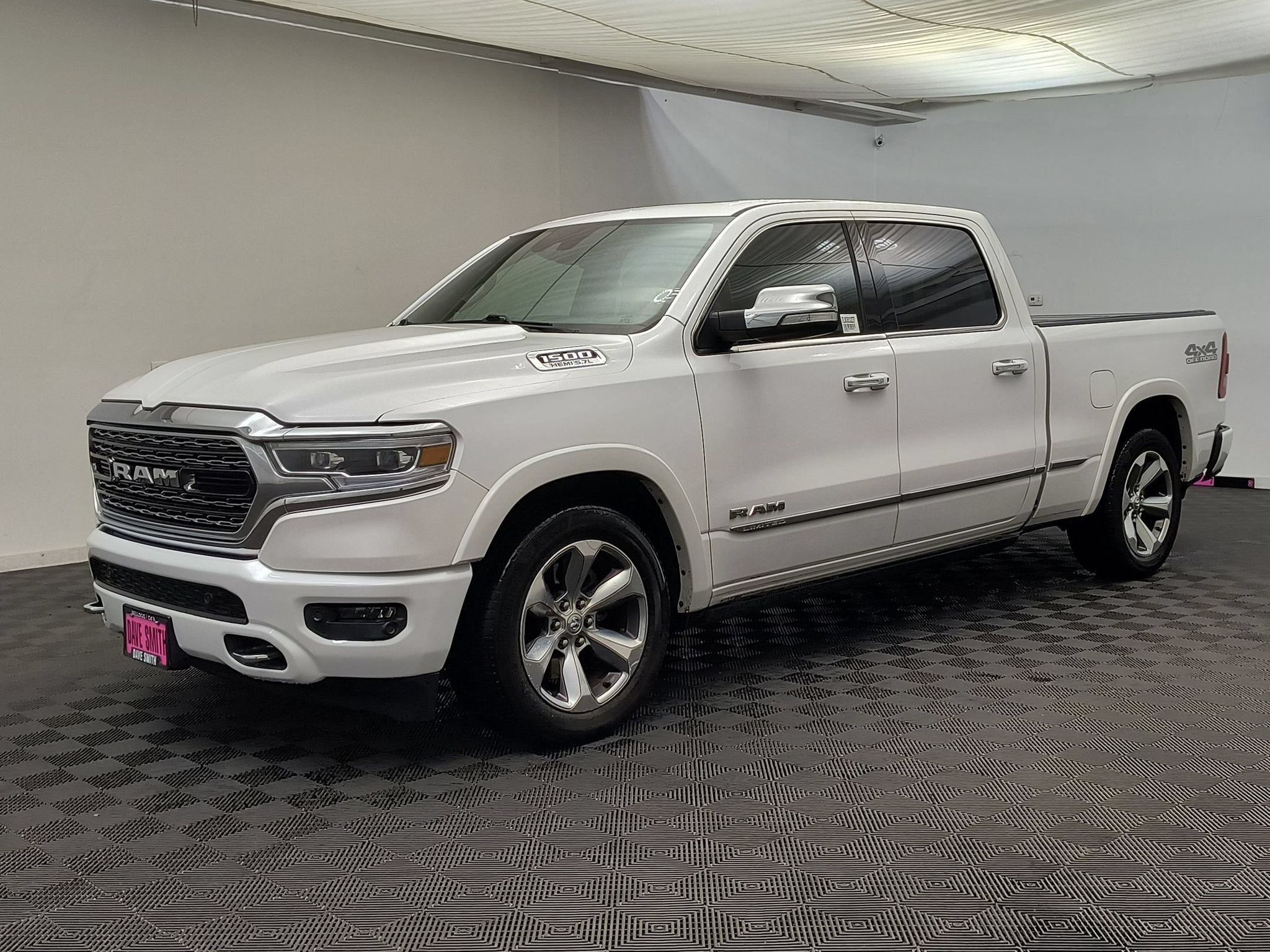 Used 2020 RAM 1500 Limited AWD/4WD image 1