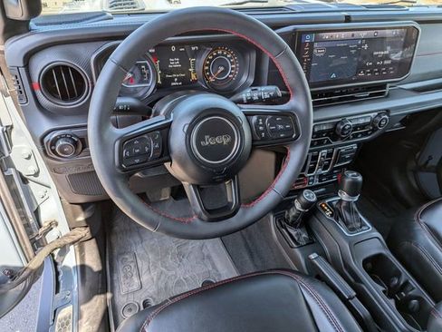 Certified 2024 Jeep Wrangler Unlimited Rubicon image 13