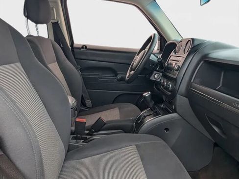 Used 2013 Jeep Patriot Sport w/ Tire & Wheel Group image 12