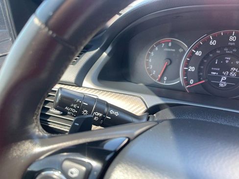 Used 2017 Honda Accord Sport image 23