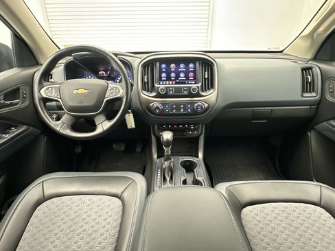 Certified 2022 Chevrolet Colorado Z71 w/ Z71 Midnight Edition AWD/4WD image 15