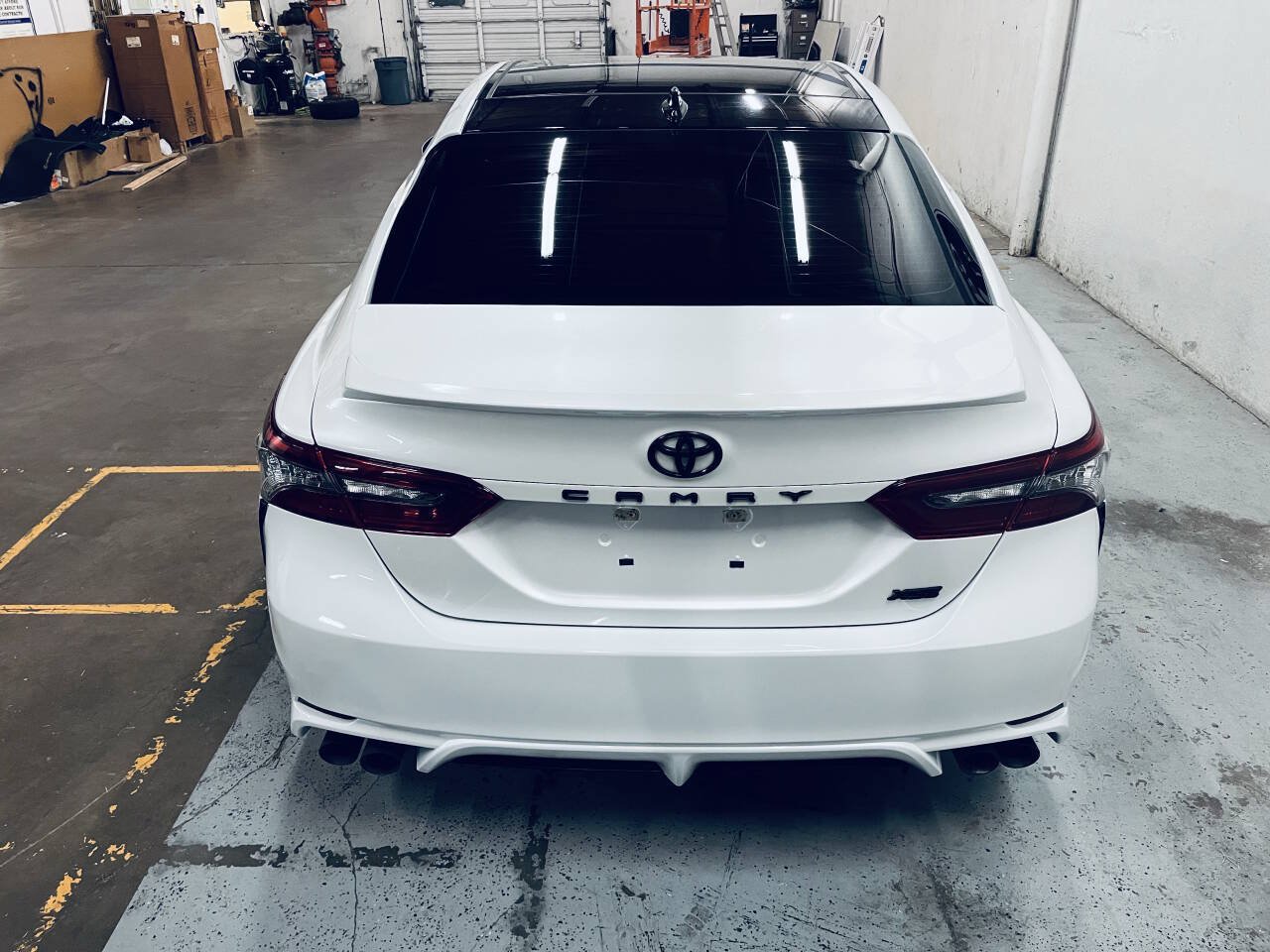 Used 2021 Toyota Camry XSE FWD image 7