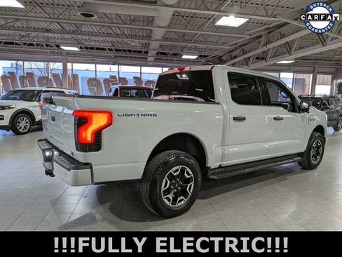 Used 2023 Ford F150 Lightning XLT image 10