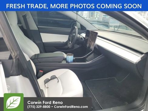 Used 2020 Tesla Model 3 Standard Range Plus image 13