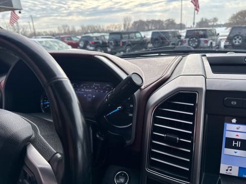 Used 2019 Ford F250 Platinum w/ Platinum Ultimate Package AWD/4WD image 26