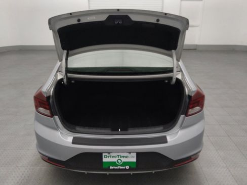 Used 2020 Hyundai Elantra SE w/ Cargo Package (C1) FWD image 29