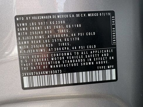 Used 2019 Volkswagen Tiguan S image 34