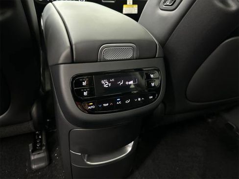 New 2026 Hyundai Ioniq 9 Limited image 25