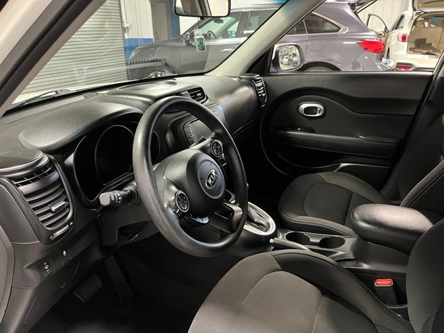 Used 2019 Kia Soul FWD image 23