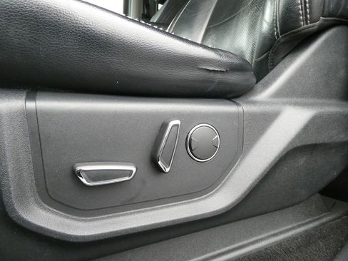 Used 2019 Ford F250 Lariat w/ Lariat Ultimate Package image 24