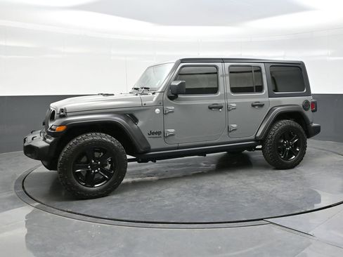 Used 2019 Jeep Wrangler Unlimited Sport AWD/4WD image 3