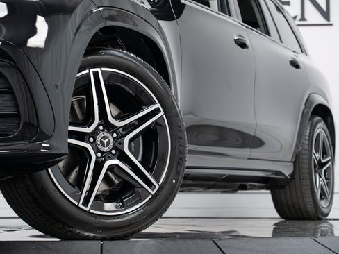 New 2026 Mercedes-Benz GLS 450 4MATIC image 28